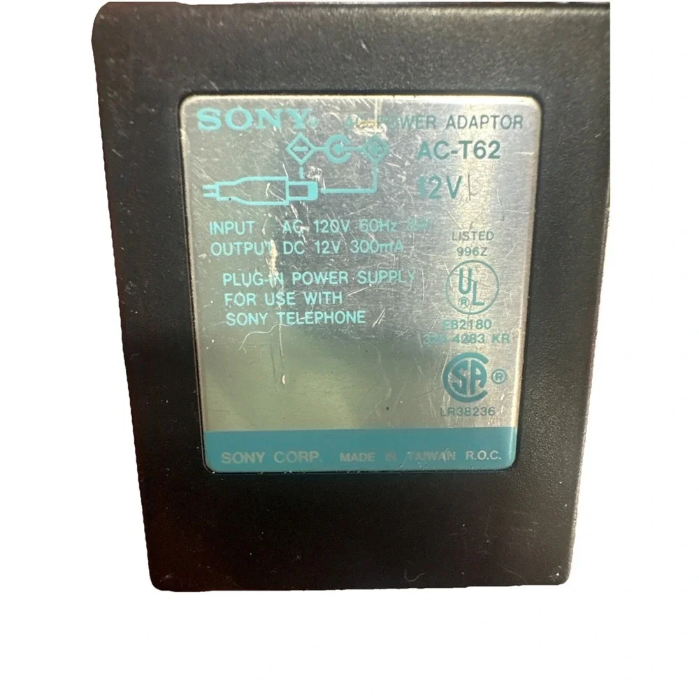 SONY AC-T62 AC POWER ADAPTER 120VAC 60Hz 8W to‎ 12VDC 300mA